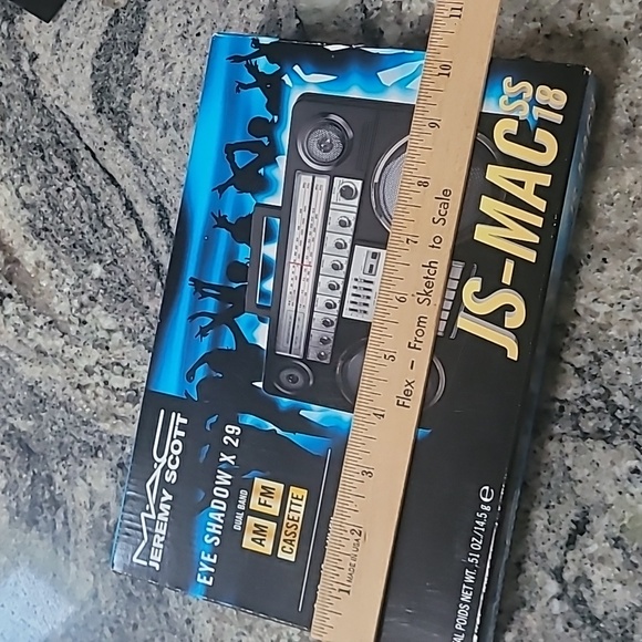 Jeremy Scott MAC Pallet, Discontinued & Sold Out, New in Box - Picture 9 of 15